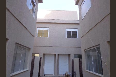 Casa à venda com 89m², 3 quartos e 1 vaga