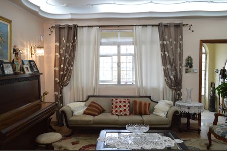 Casa à venda com 280m², 5 quartos e 3 vagasSala