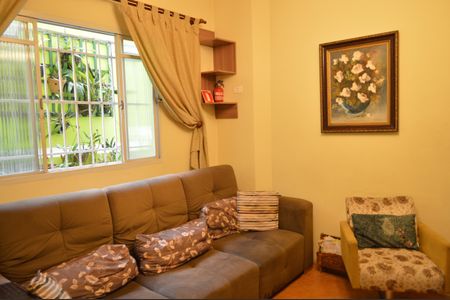 Casa à venda com 280m², 5 quartos e 3 vagasSala de TV