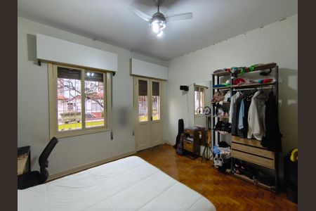 Casa à venda com 280m², 5 quartos e 3 vagas Casa à venda com 280m², 5 quartos e 3 vagasQuarto 2