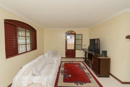 Sala de casa à venda com 3 quartos, 432m² em Eldorado, Contagem