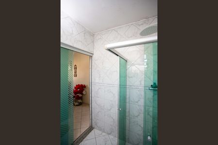 Casa à venda com 275m², 4 quartos e 2 vagasBanheiro da Suíte