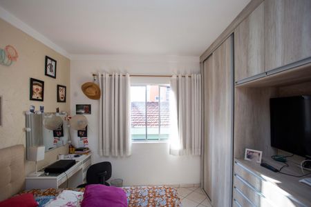 Casa à venda com 275m², 4 quartos e 2 vagasQuarto 1