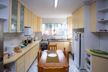 Casa à venda com 275m², 4 quartos e 2 vagasCozinha