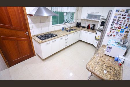 Casa à venda com 197m², 5 quartos e 3 vagasCozinha