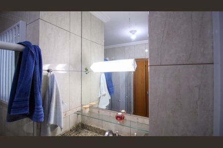 Casa à venda com 197m², 5 quartos e 3 vagasBanheiro da Suíte