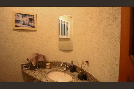 Casa à venda com 197m², 5 quartos e 3 vagasLavabo