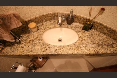 Casa à venda com 197m², 5 quartos e 3 vagasLavabo