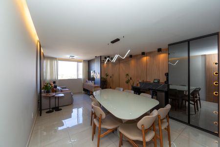 Apartamento à venda com 71m², 3 quartos e 3 vagasSala