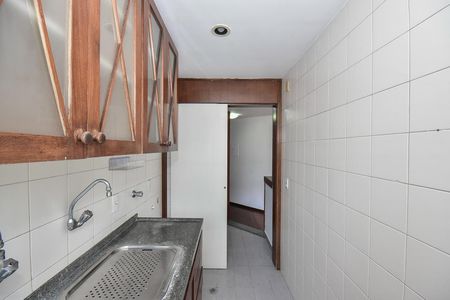 Apartamento para alugar com 65m², 2 quartos e 1 vagaCozinha