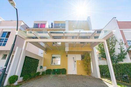 Casa de condomínio à venda com 189m², 3 quartos e 2 vagasFachada