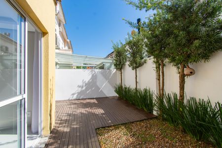 Casa de condomínio à venda com 189m², 3 quartos e 2 vagasQuintal