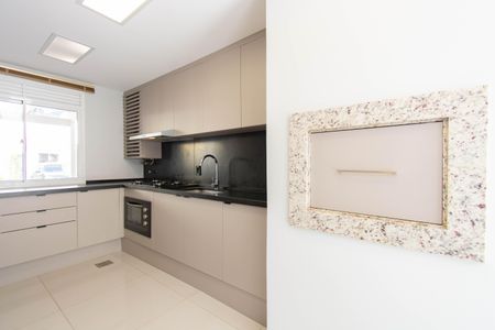 Casa de condomínio à venda com 189m², 3 quartos e 2 vagasCozinha