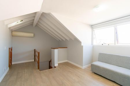 Casa de condomínio à venda com 189m², 3 quartos e 2 vagasQuarto 1