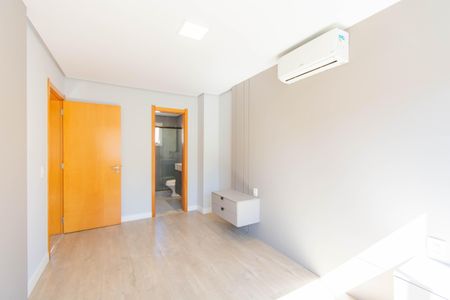 Casa de condomínio à venda com 189m², 3 quartos e 2 vagasSuíte