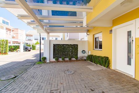 Casa de condomínio à venda com 189m², 3 quartos e 2 vagasFachada