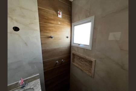 Casa à venda com 130m², 3 quartos e 3 vagasBanheiro da Suíte 3