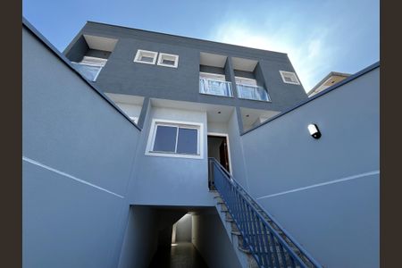 Casa à venda com 130m², 3 quartos e 3 vagasFachada