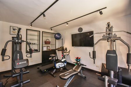 Casa à venda com 620m², 3 quartos e 4 vagasÁrea comum - Academia