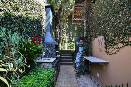 Casa à venda com 620m², 3 quartos e 4 vagasÁrea comum - Churrasqueira