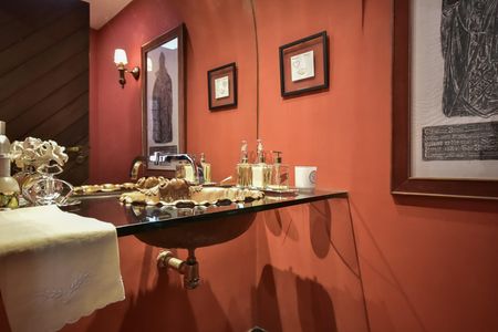 Casa à venda com 620m², 3 quartos e 4 vagasLavabo