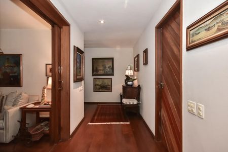Casa à venda com 620m², 3 quartos e 4 vagasHall de Entrada