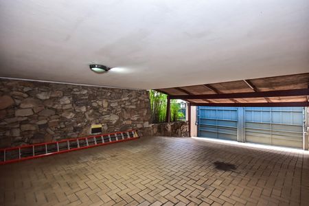 Casa à venda com 620m², 3 quartos e 4 vagasGaragem