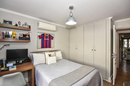 Casa à venda com 620m², 3 quartos e 4 vagasSuíte 1