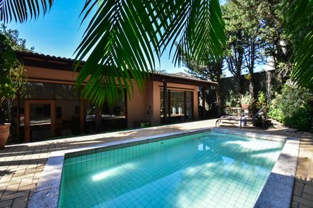 Casa à venda com 620m², 3 quartos e 4 vagasÁrea comum - Piscina