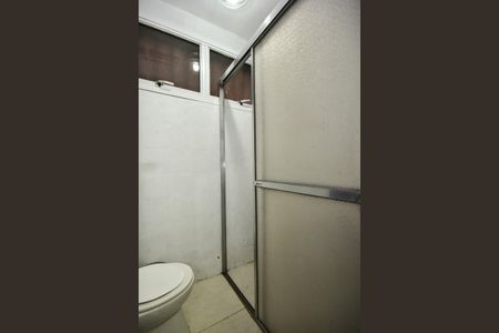 Casa à venda com 620m², 3 quartos e 4 vagasBanheiro de Serviço