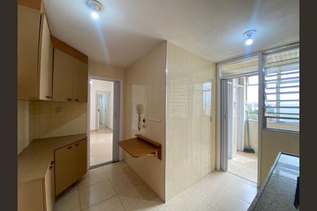 Apartamento à venda com 60m², 3 quartos e 1 vaga Apartamento à venda com 60m², 3 quartos e 1 vagaCozinha e Área de Serviço