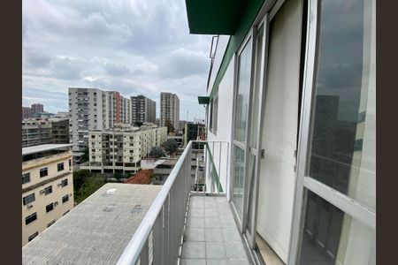Apartamento à venda com 60m², 3 quartos e 1 vaga Apartamento à venda com 60m², 3 quartos e 1 vagaVaranda da Sala