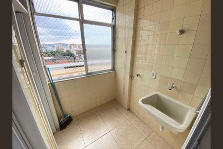 Apartamento à venda com 60m², 3 quartos e 1 vaga Apartamento à venda com 60m², 3 quartos e 1 vagaCozinha e Área de Serviço