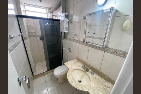 Apartamento à venda com 60m², 3 quartos e 1 vaga Apartamento à venda com 60m², 3 quartos e 1 vagaBanheiro