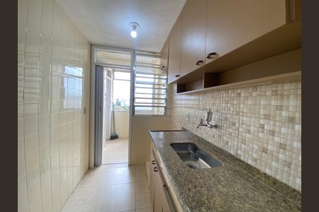 Apartamento à venda com 60m², 3 quartos e 1 vaga Apartamento à venda com 60m², 3 quartos e 1 vagaCozinha e Área de Serviço