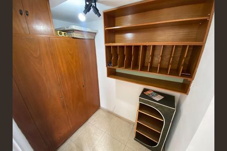 Apartamento à venda com 60m², 3 quartos e 1 vaga Apartamento à venda com 60m², 3 quartos e 1 vagaQuarto de Serviço