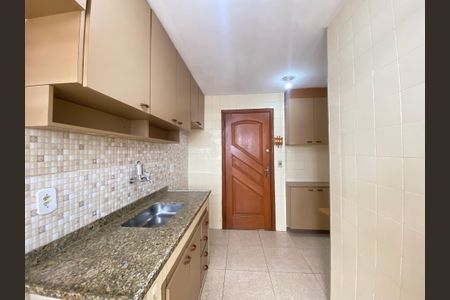 Apartamento à venda com 60m², 3 quartos e 1 vaga Apartamento à venda com 60m², 3 quartos e 1 vagaCozinha e Área de Serviço