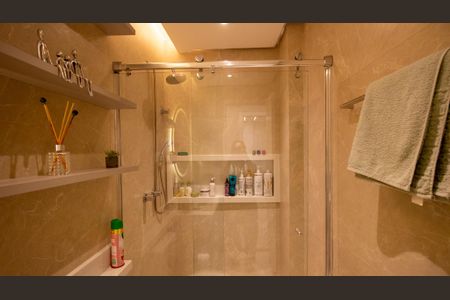 Apartamento à venda com 160m², 3 quartos e 3 vagas Apartamento à venda com 160m², 3 quartos e 3 vagasBanheiro Social