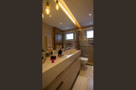 Apartamento à venda com 160m², 3 quartos e 3 vagas Apartamento à venda com 160m², 3 quartos e 3 vagasBanheiro da Suíte