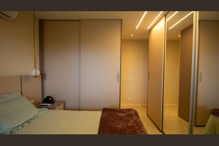 Apartamento à venda com 160m², 3 quartos e 3 vagas Apartamento à venda com 160m², 3 quartos e 3 vagasSuíte