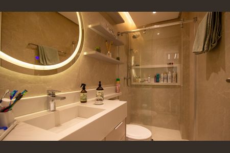 Apartamento à venda com 160m², 3 quartos e 3 vagas Apartamento à venda com 160m², 3 quartos e 3 vagasBanheiro Social