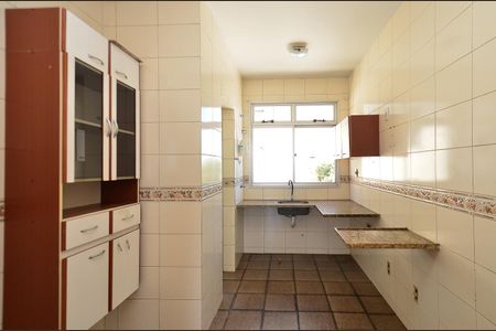 Apartamento à venda com 68m², 2 quartos e 2 vagasCozinha