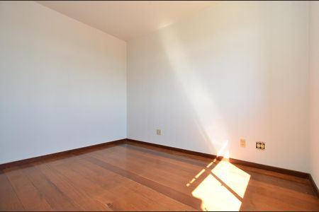 Apartamento à venda com 68m², 2 quartos e 2 vagasSuite