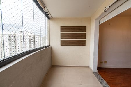 Apartamento à venda com 85m², 2 quartos e 1 vagaVaranda