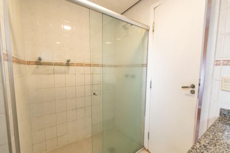 Apartamento à venda com 85m², 2 quartos e 1 vagaBanheiro da suíte