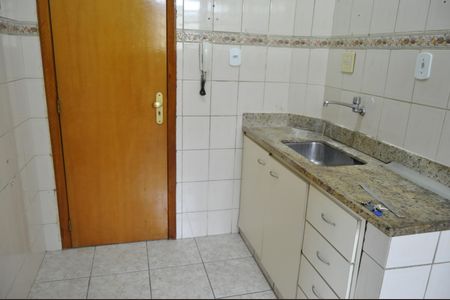 Apartamento para alugar com 60m², 2 quartos e sem vagaCozinha