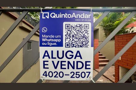 Casa à venda com 306m², 3 quartos e 4 vagas Casa à venda com 306m², 3 quartos e 4 vagasPlaca