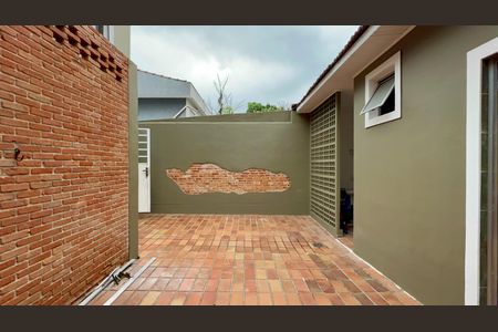 Casa à venda com 306m², 3 quartos e 4 vagas Casa à venda com 306m², 3 quartos e 4 vagasQuintal