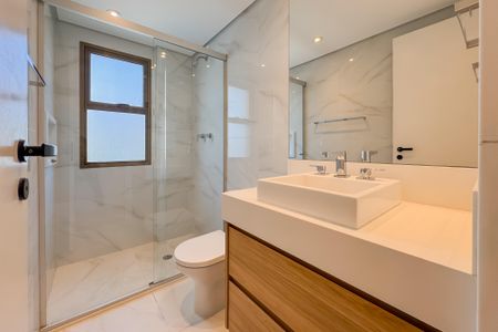 Apartamento à venda com 106m², 3 quartos e 2 vagas Apartamento à venda com 106m², 3 quartos e 2 vagasBanheiro da Suíte