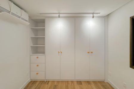 Apartamento à venda com 106m², 3 quartos e 2 vagas Apartamento à venda com 106m², 3 quartos e 2 vagasQuarto 2